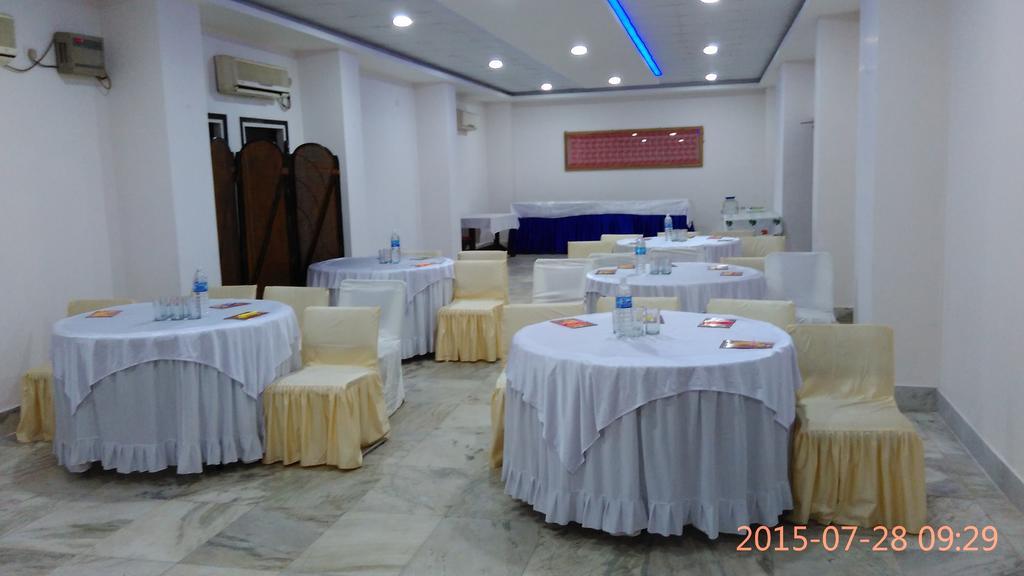 Hotel Blue Moon Guwahati Eksteriør bilde